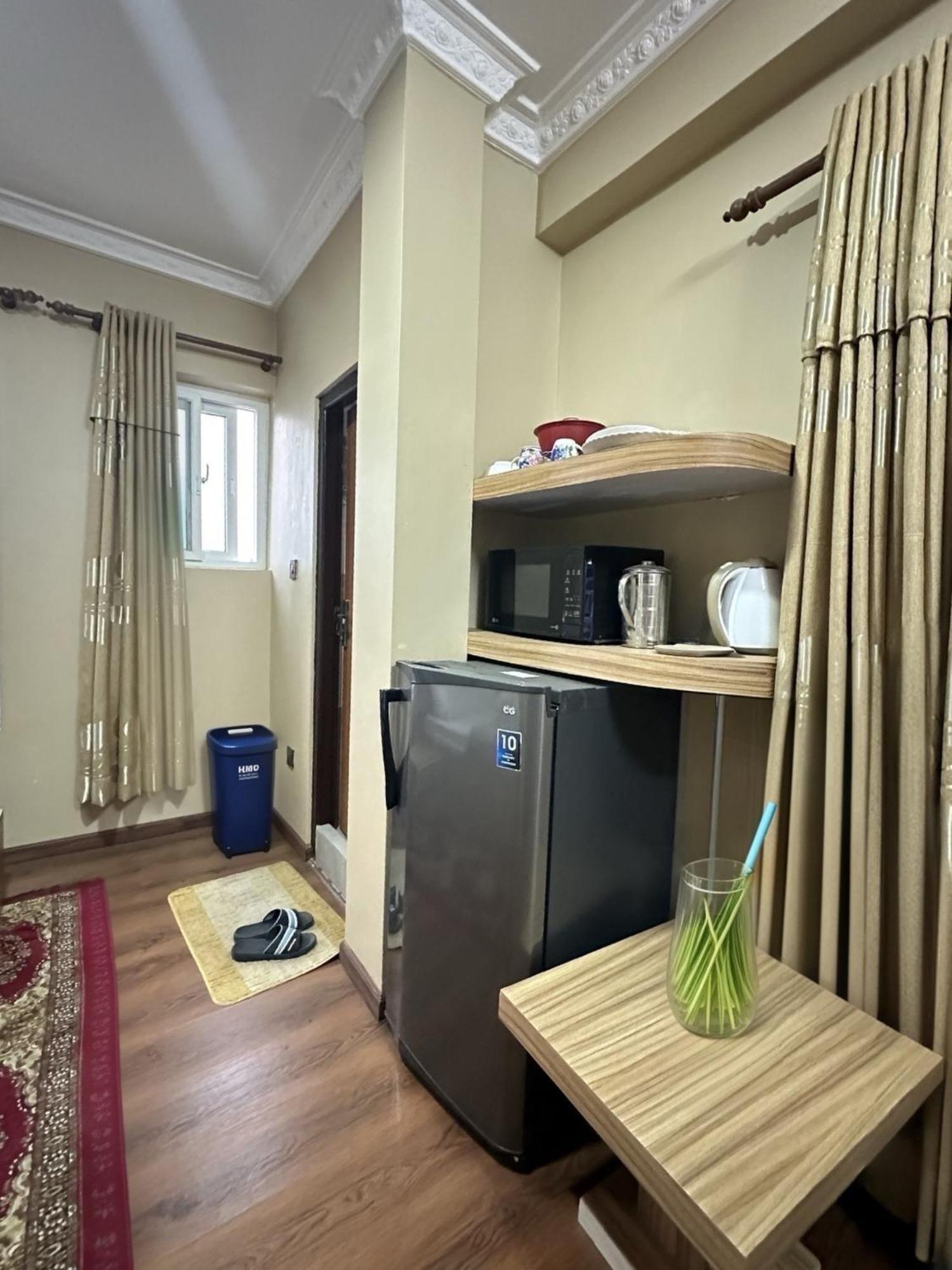 House Of Forrest, Service Apartments Катманду Экстерьер фото